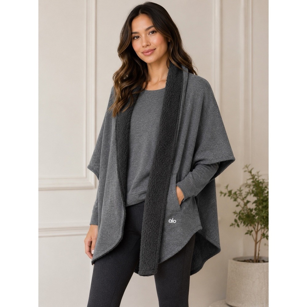 Alo Yoga Scarf Sweater Poncho‎ Cape Size XS/S Grey Black Open Relaxed Athleisure